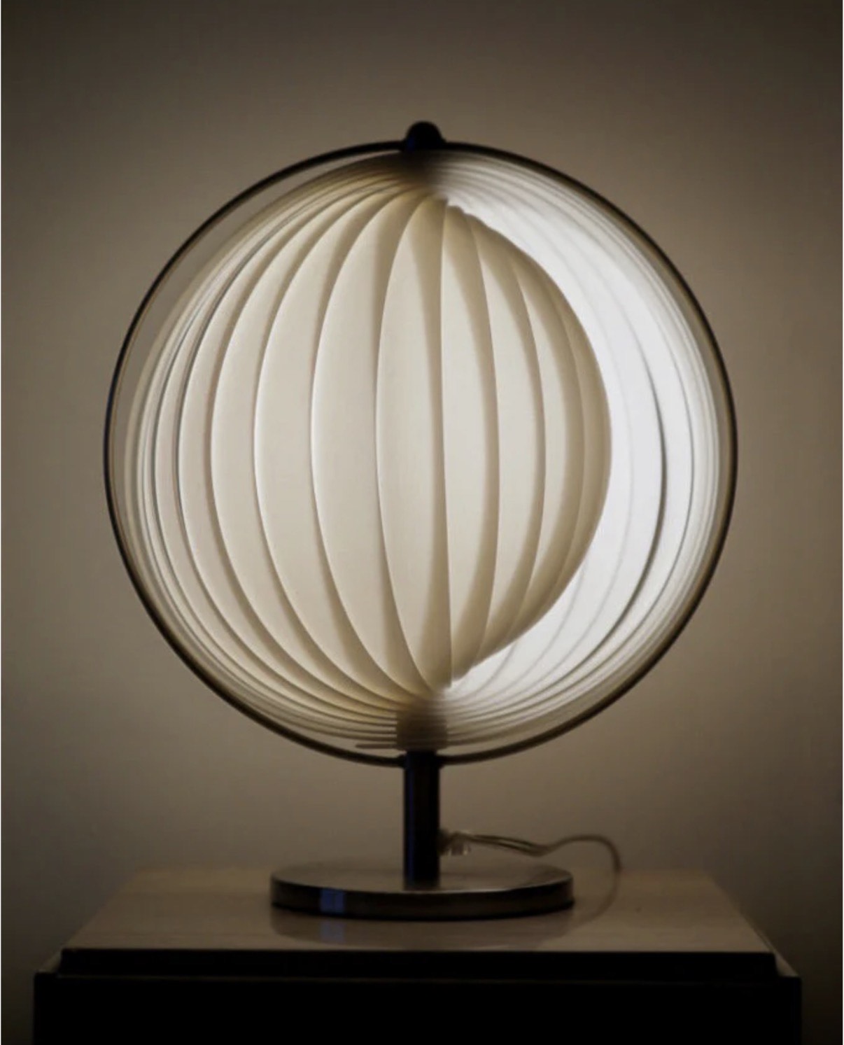 Kare-Style Vintage Moon Lamp